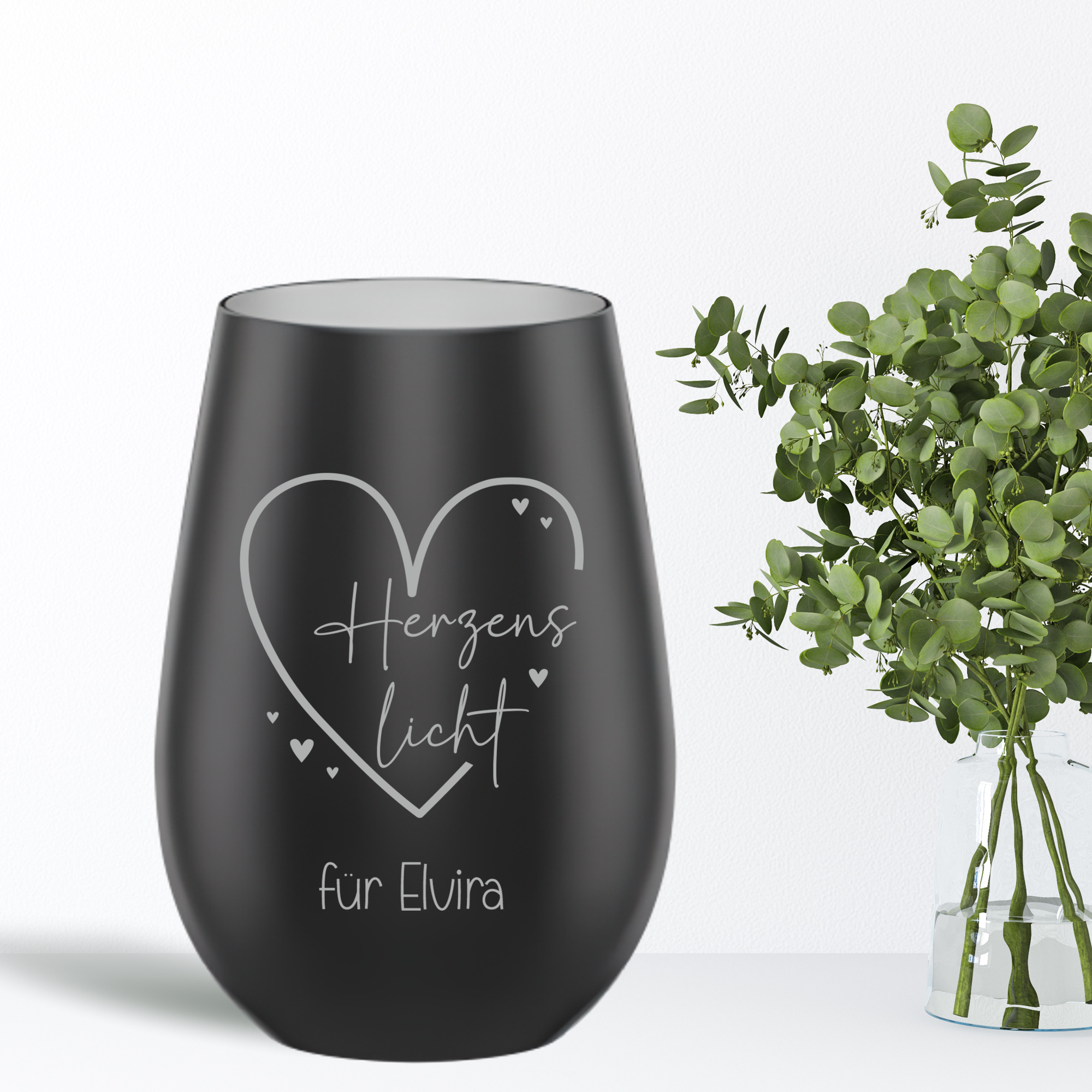Personalisiertes Windlicht „Herzenslicht“ mit individueller Namensgravur