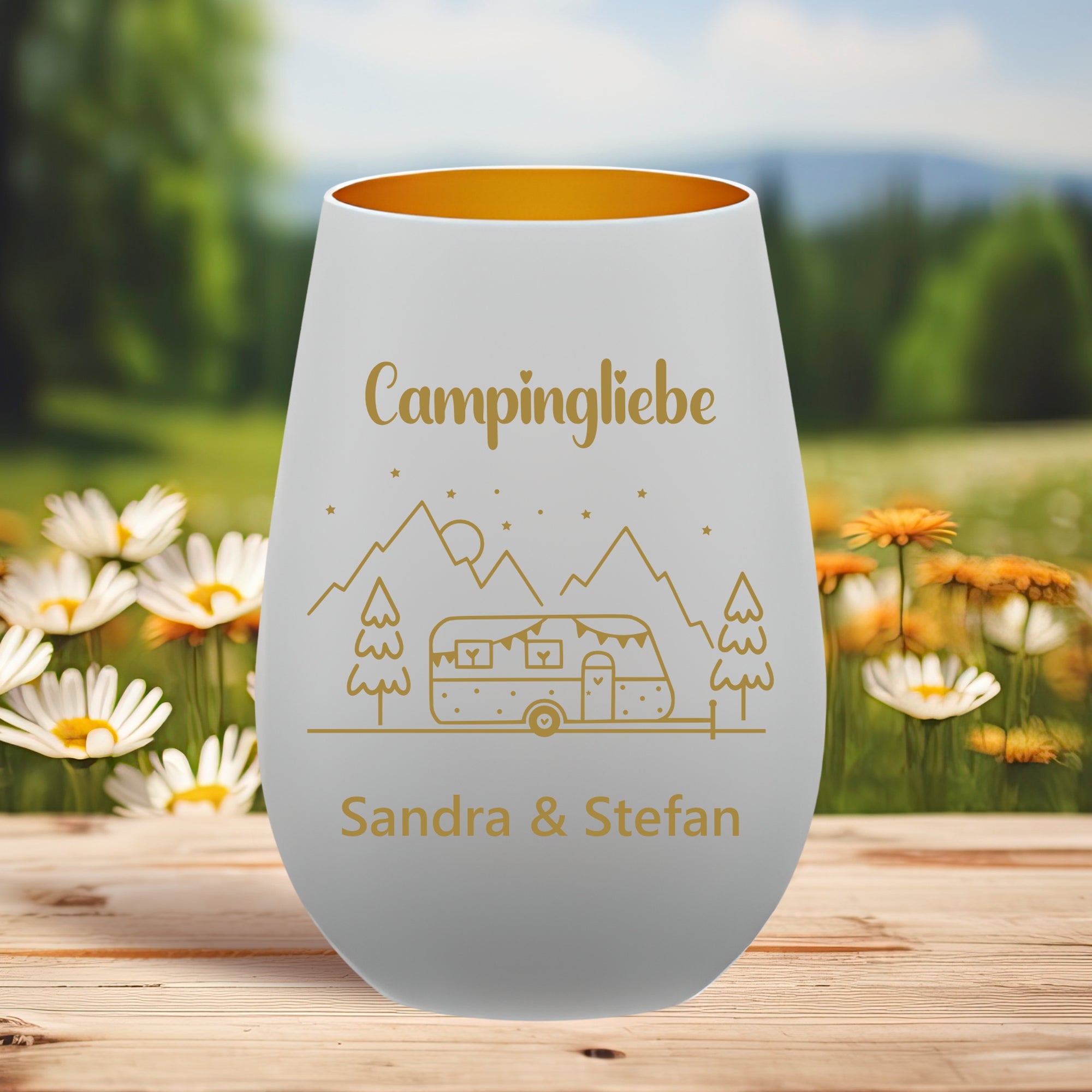 Personalisiertes Camping-Windlicht „Campingliebe“ mit Wohnwagen-Motiv und Namensgravur