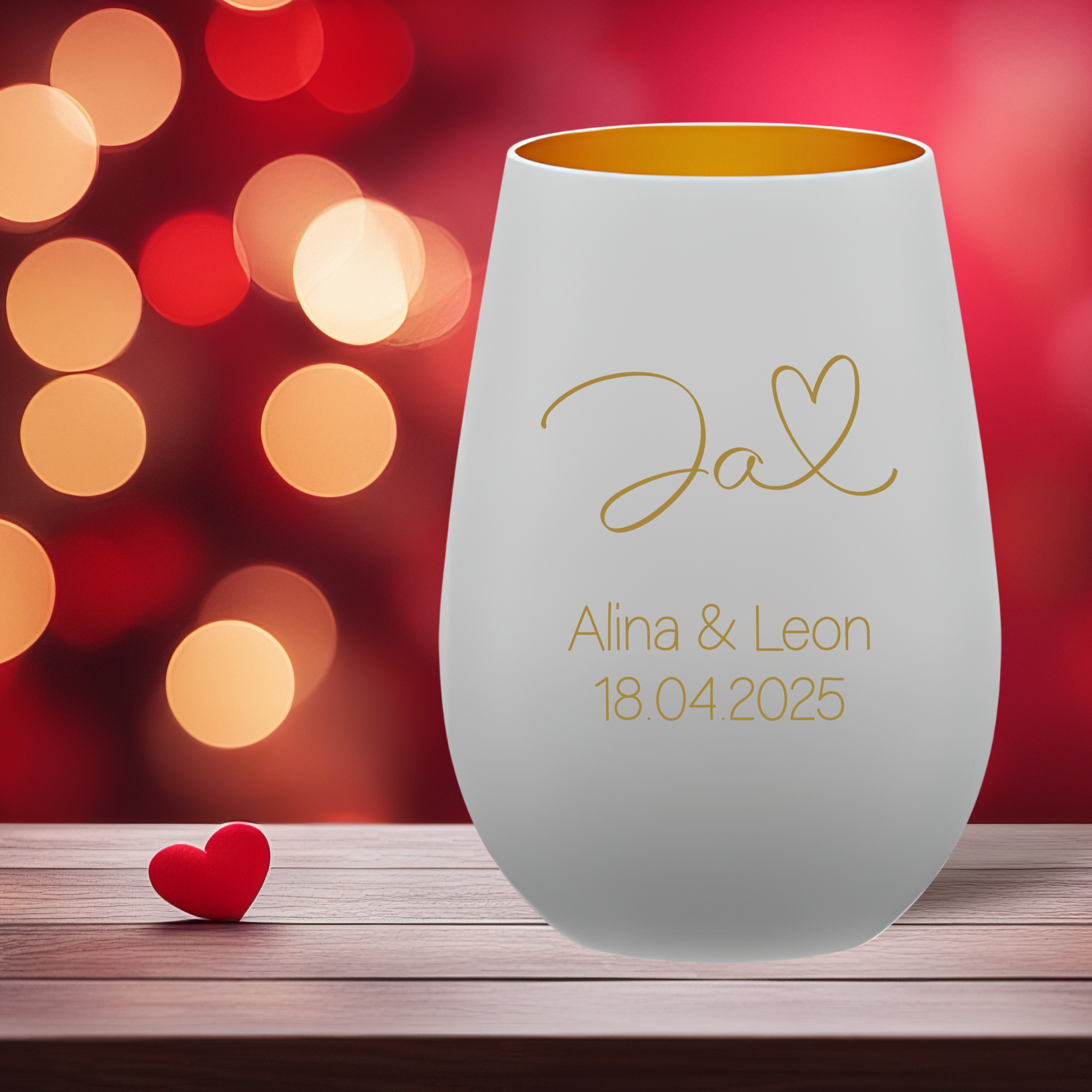 Personalisiertes Windlicht „Ja“ mit Herz-Gravur, Namen und Datum